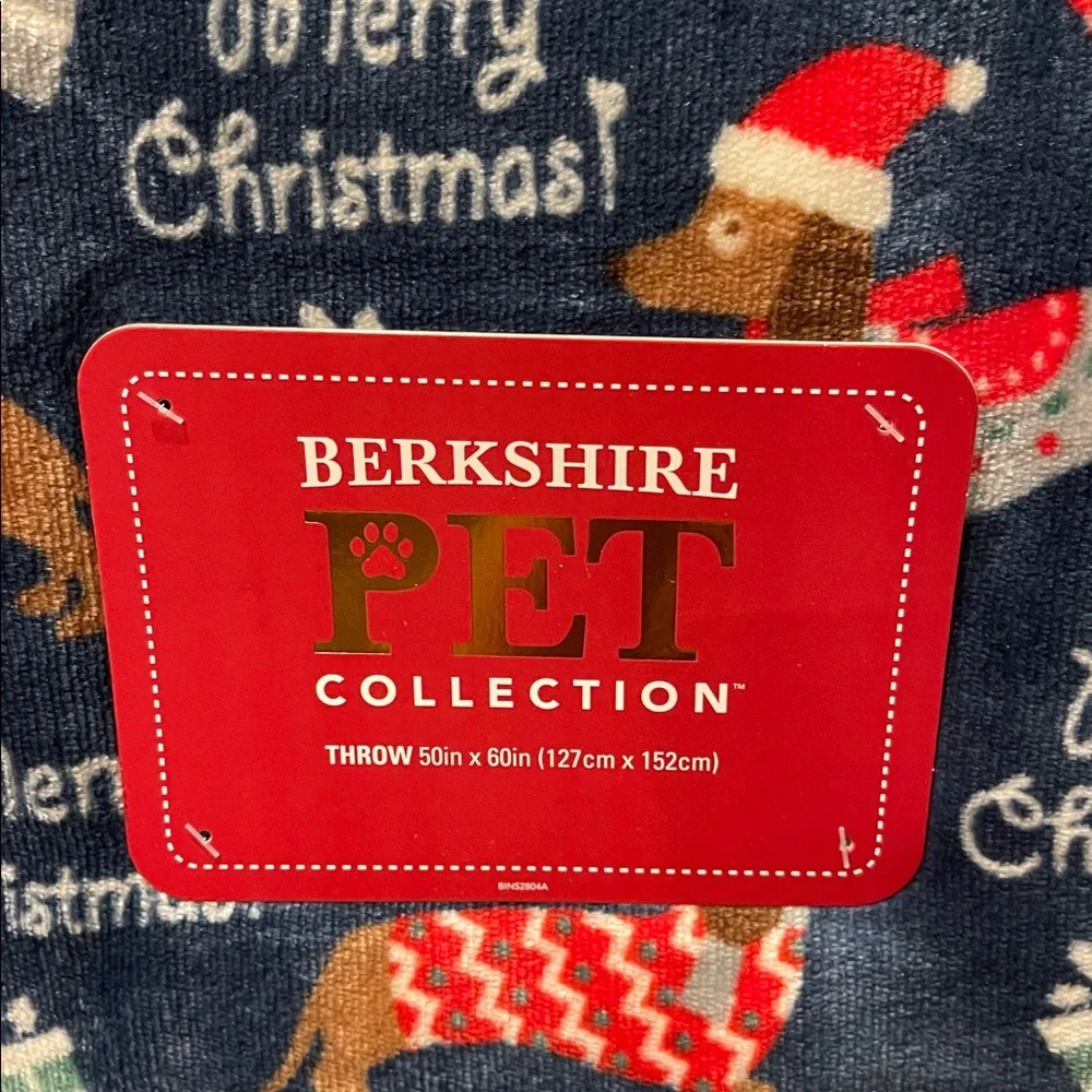 Berkshire Merry Christmas Blanket - Blue and Red